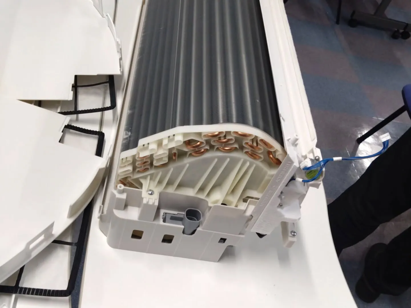 ダスキンではエアコンクリーニング勉強会を毎年定期的に実施して...